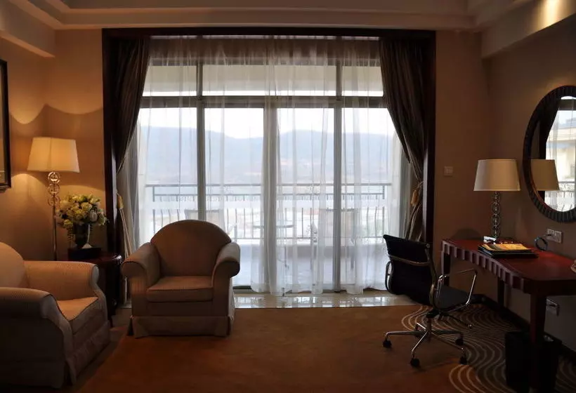 ホテル Country Garden Hill Lake Phoenix