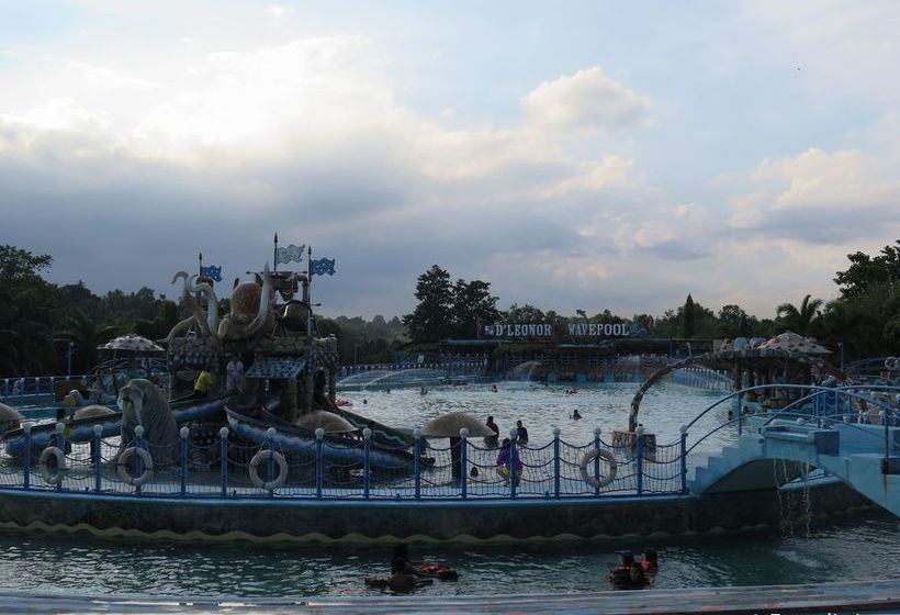 Отель D Leonor Inland Resort And Adventure Park