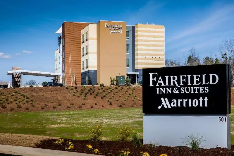 ホテル Fairfield Inn & Suites By Marriott Florence I 20