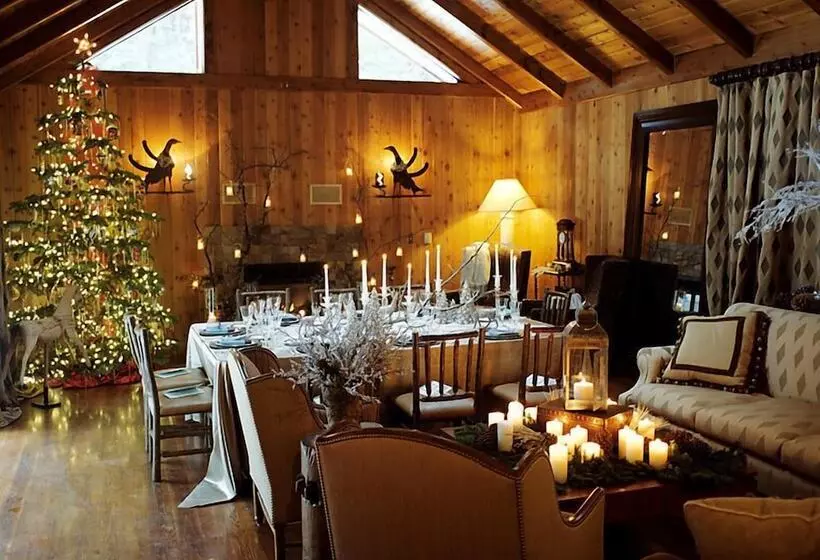 هتل Harmony Ridge Lodge