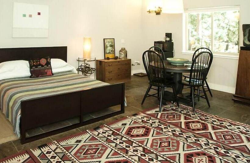 호텔 Harmony Ridge Lodge