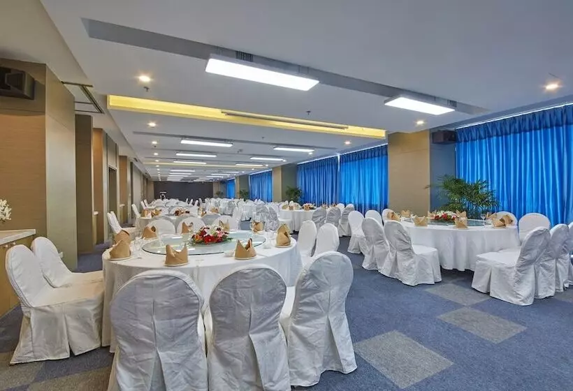 ホテル Holiday Inn Express Panjin Downtown, An Ihg