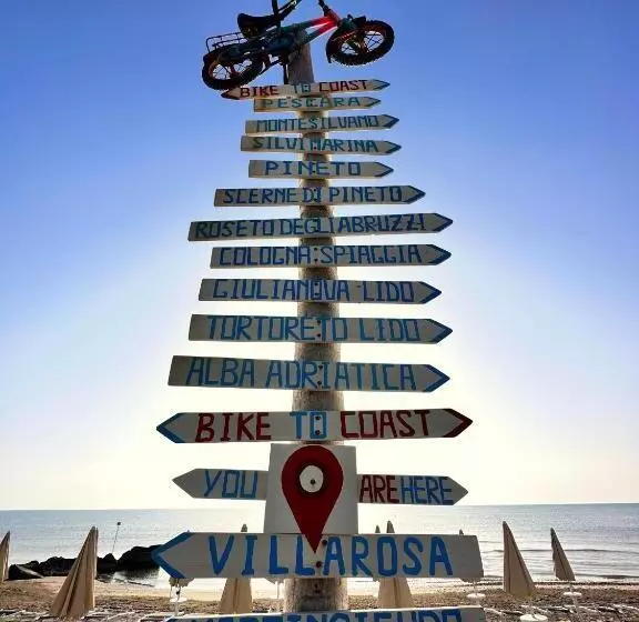 هتل Holiday