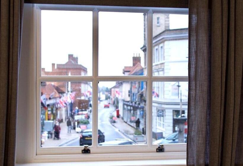 Отель J.d.young