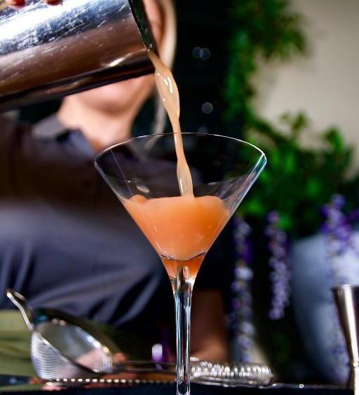 Отель J.d.young