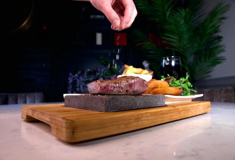 Отель J.d.young