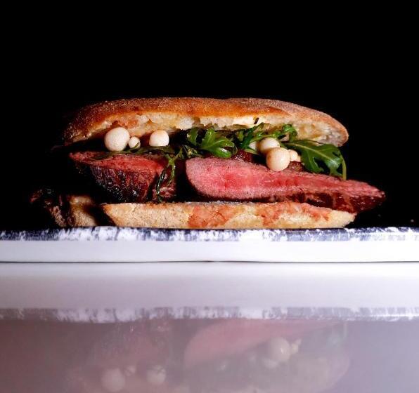 Отель J.d.young