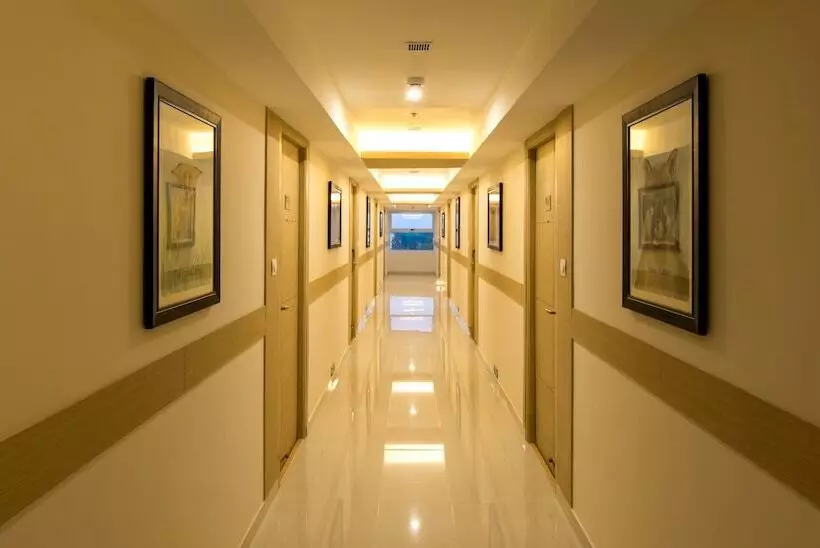 Red Fox By Lemon Tree Hotels, Tiruchirappalli Trichy