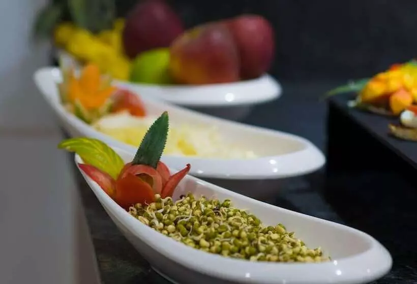 Red Fox By Lemon Tree Hotels, Tiruchirappalli Trichy
