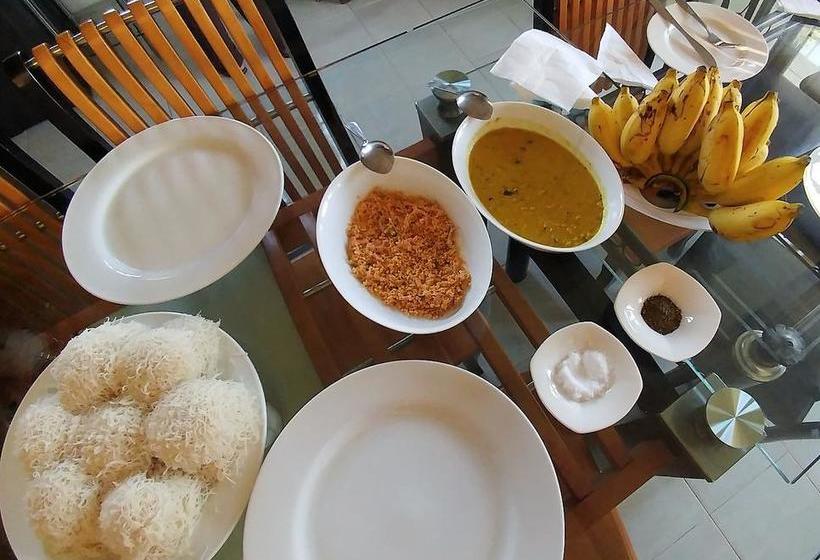 فندق Salubrious Resort