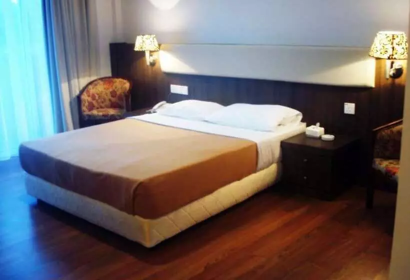 Hotelli Scout Inn