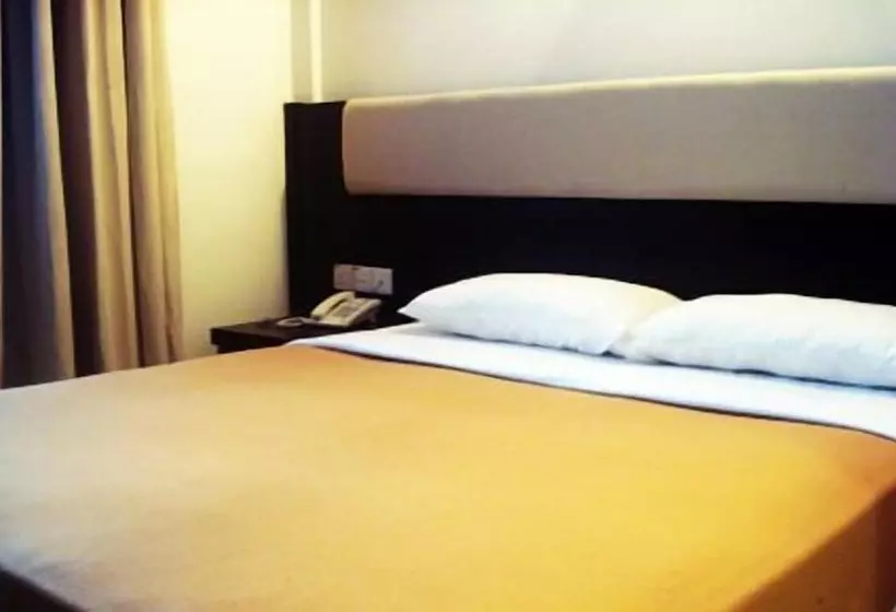 Hotelli Scout Inn