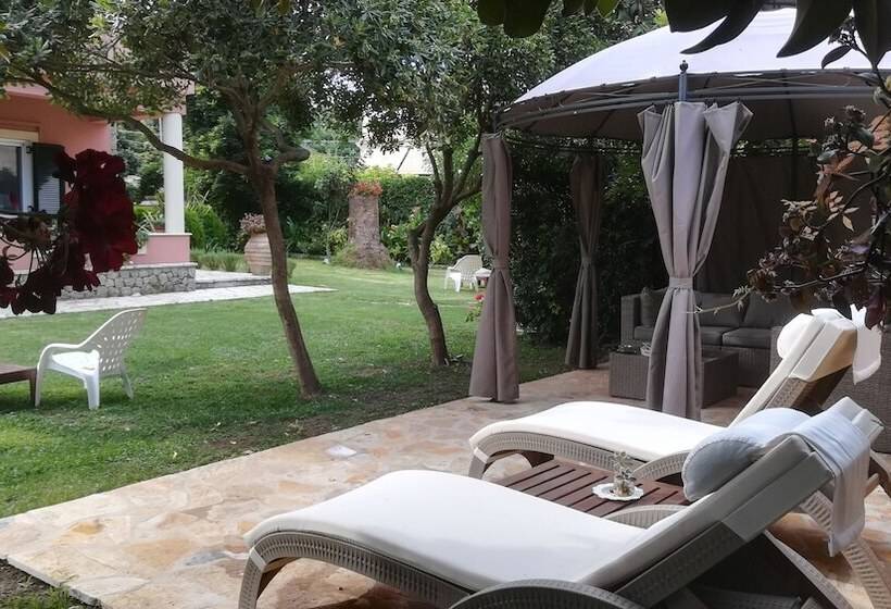 Kaloudis Studios & Apartments