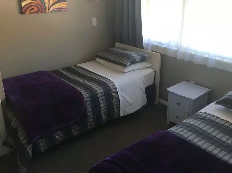 Manor Motel