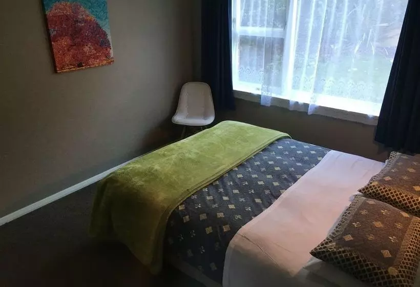 Manor Motel