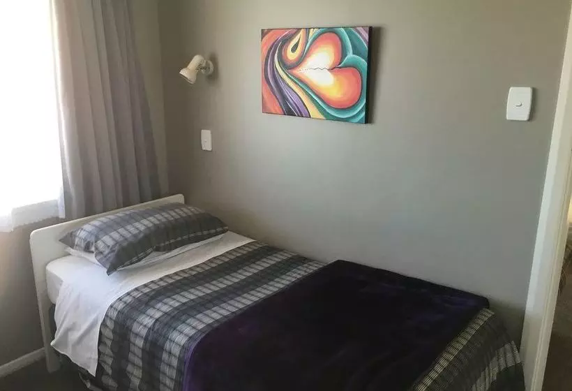 Manor Motel