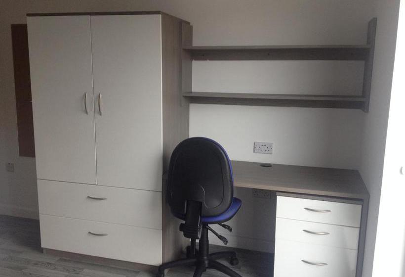 Peace Apartments  Hatbox