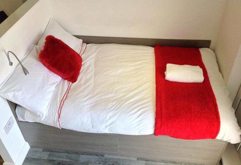 Peace Apartments  Hatbox