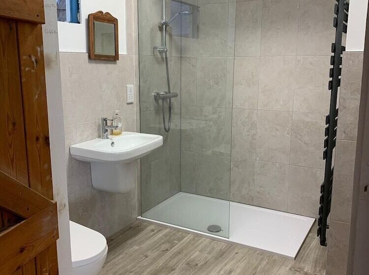 بنسيون Glynhir Mansion