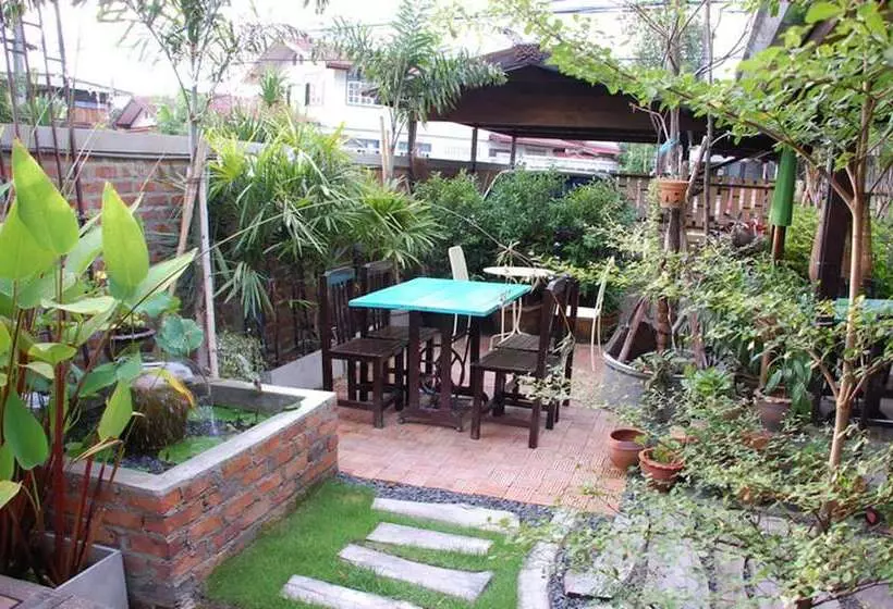 ペンション The Outside Inn