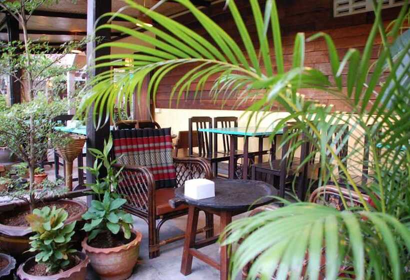 פנסיון The Outside Inn