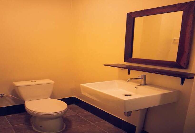 פנסיון The Outside Inn