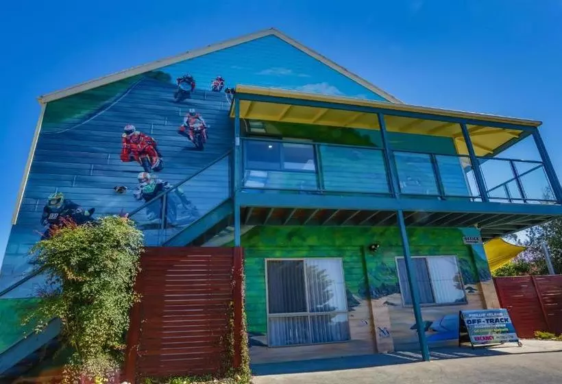 Phillip Island Off-Track Accommodation