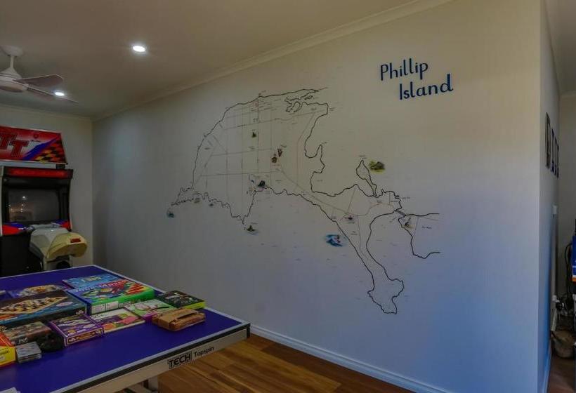 Phillip Island Off-Track Accommodation