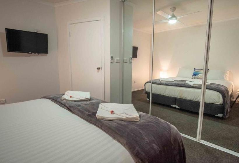 Phillip Island Off-Track Accommodation