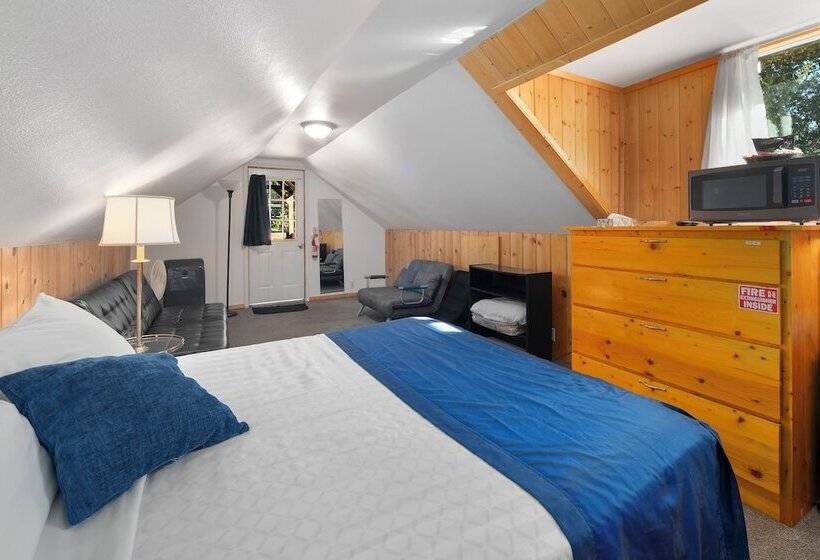 Robin Hood Village Resort