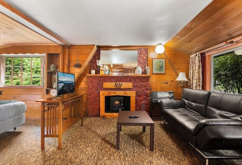 Robin Hood Village Resort