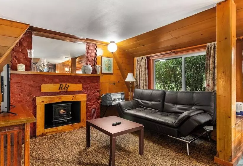 Robin Hood Village Resort