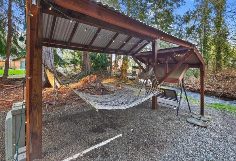 Robin Hood Village Resort