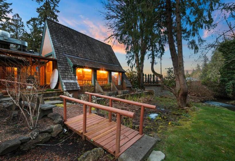 Robin Hood Village Resort