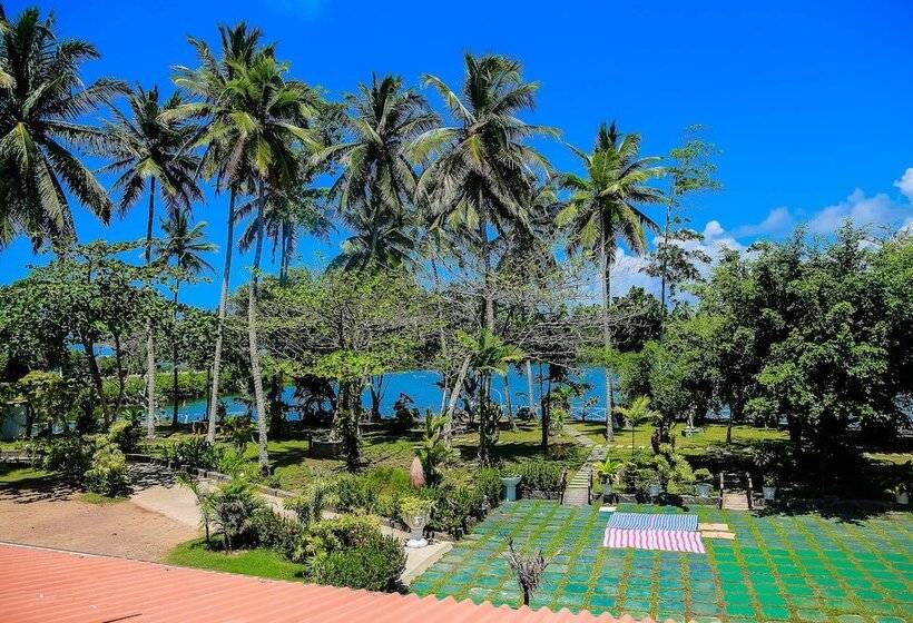 White House Hotel Kosgoda