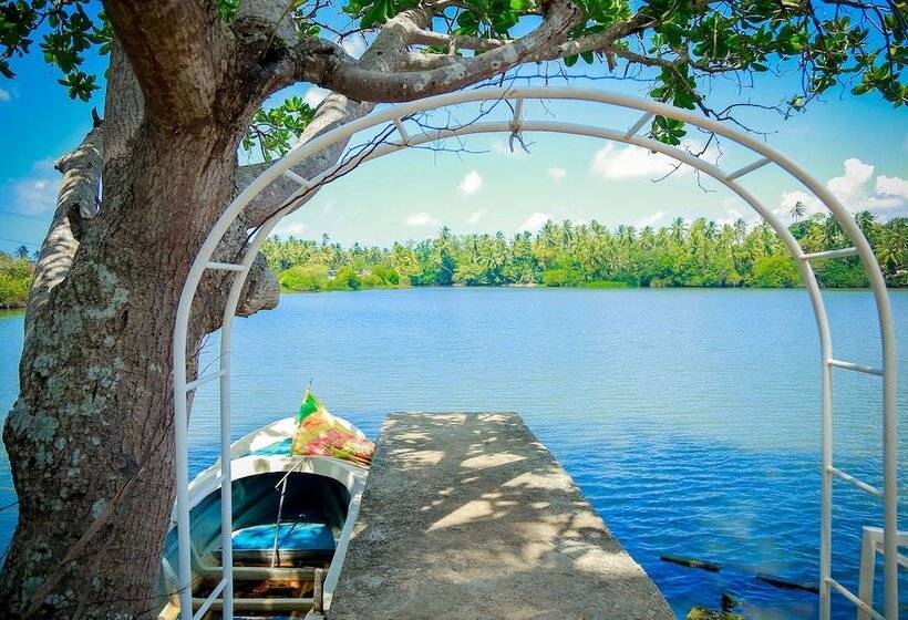 White House Hotel Kosgoda