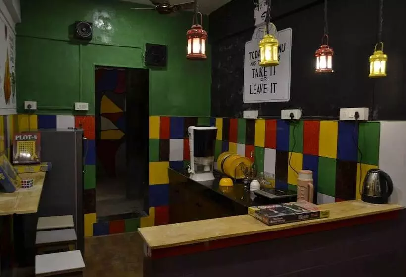 هاستل Bombay Backpackers