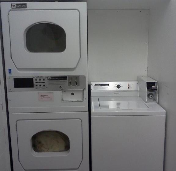 旅馆 Point Break Backpackers