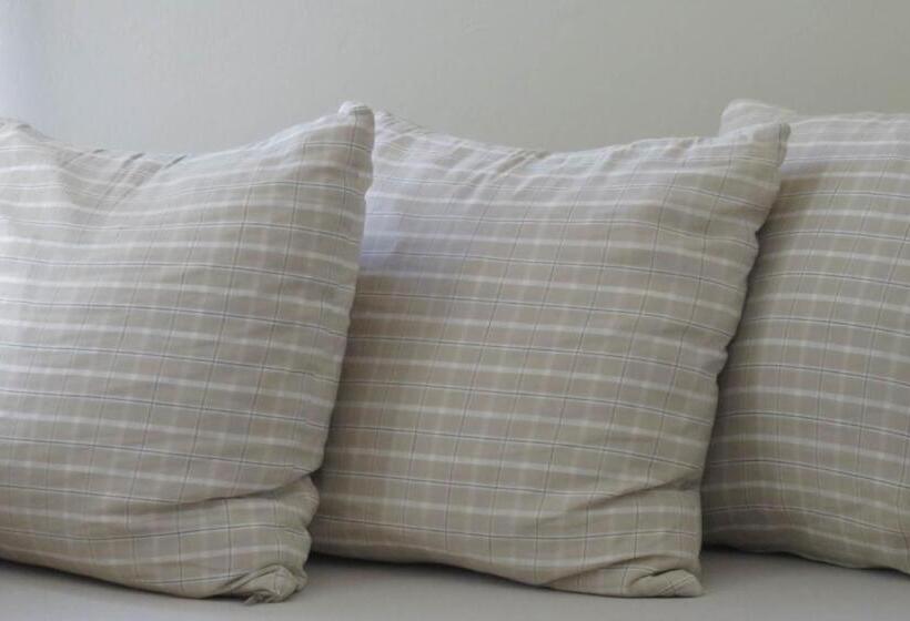 تختخواب و صبحانه Esperance 1