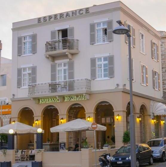 تختخواب و صبحانه Esperance 1