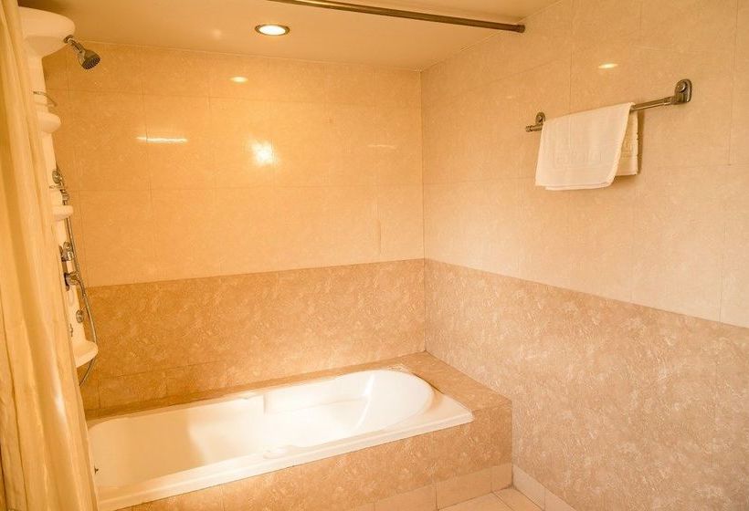 فندق Fab Rajwada Baner