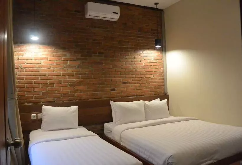 هتل Cempaka Villa Ii