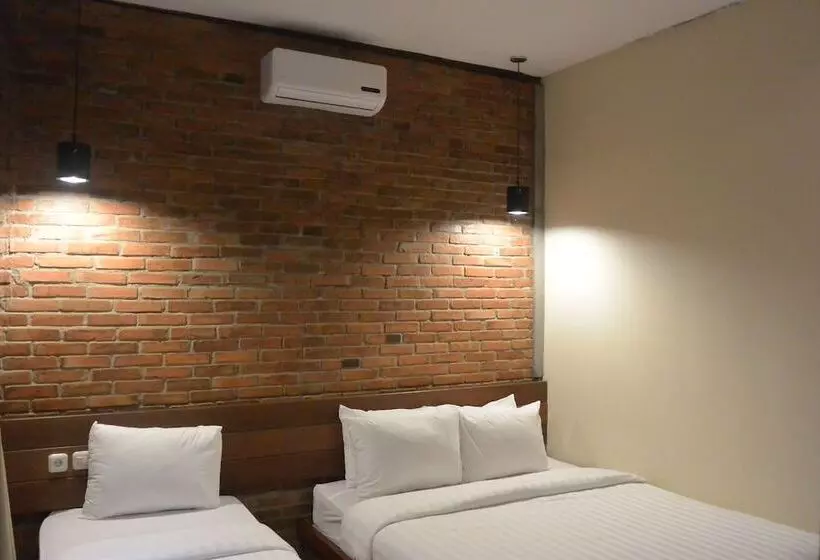 هتل Cempaka Villa Ii