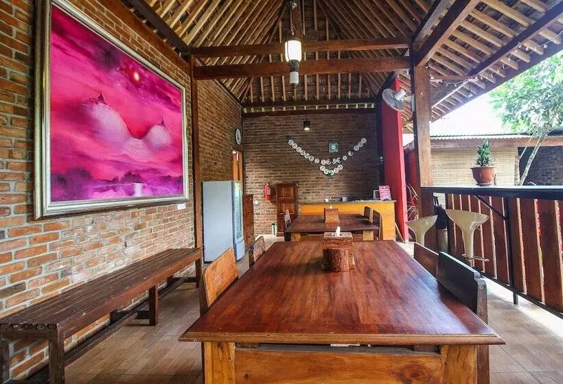 هتل Cempaka Villa Ii