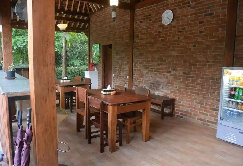 هتل Cempaka Villa Ii