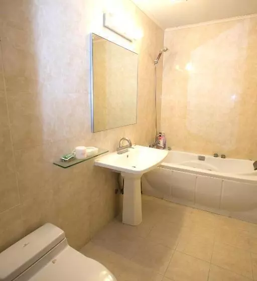 Hotelli Charmant