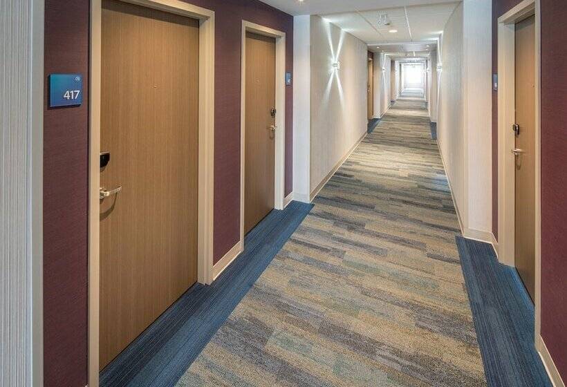 Szálloda Holiday Inn Express Red Deer North, An Ihg