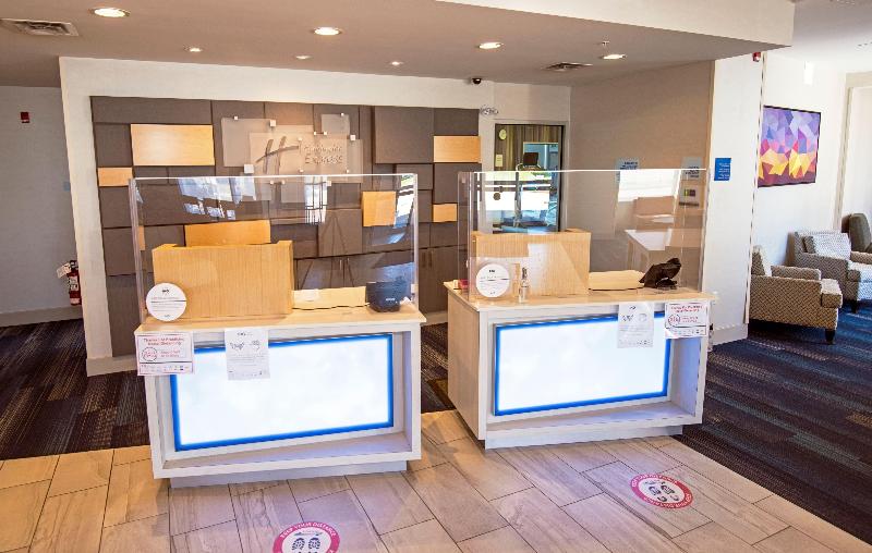 Szálloda Holiday Inn Express Red Deer North, An Ihg