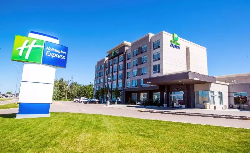ホテル Holiday Inn Express   Red Deer North, An Ihg