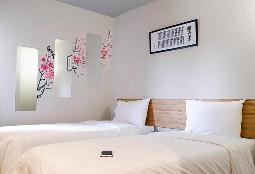 Izen Plus Budget Hotel & Residence